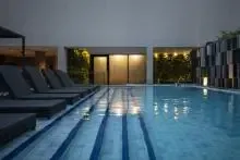 Piscina Recreativa de 25m e Sauna Úmida